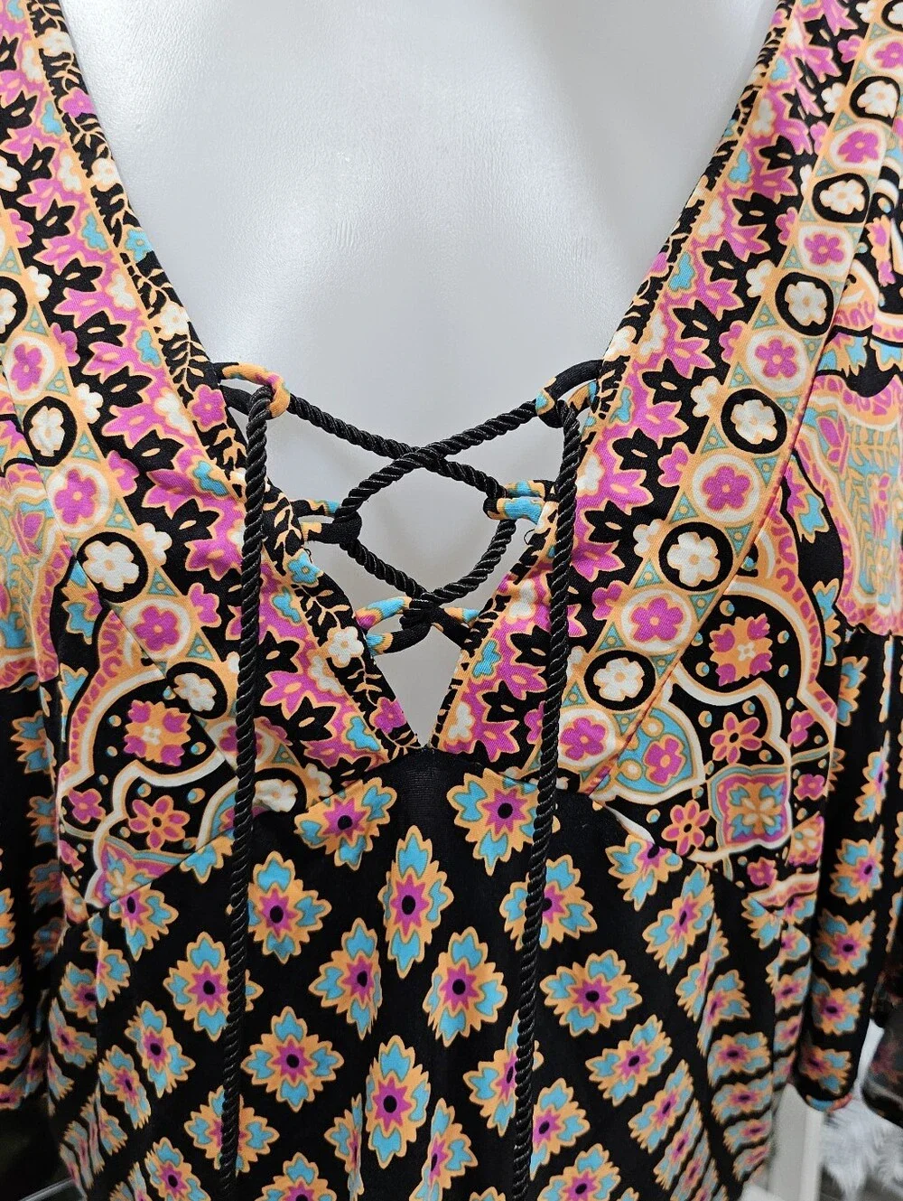 Nanette Lepore Swim XS Coverup Hot Pink Orange Medallion Floral Cold Shoulder